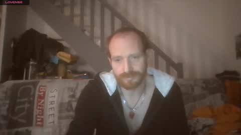 Snapshot of jefffouille51 chatting on February 8, 9:36 pm jefffouille51 online show from February 8, 9:36 pm