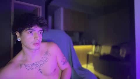 Snapshot of jeffreycoen chatting on October 27, 2:26 am Jeffrey online show from October 27, 2:26 am