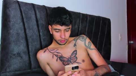 Snapshot of jei_cox chatting on October 31, 12:50 pm jei online show from October 31, 12:50 pm