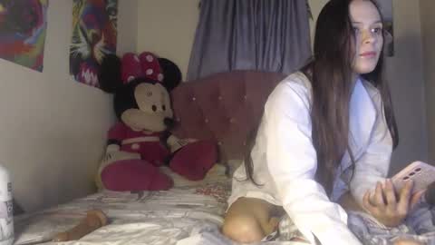 Snapshot of jeiby_sawyer chatting on February 5, 8:19 am Jeiby online show from February 5, 8:19 am