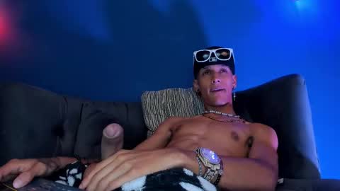 jeick_luxx online show from September 12, 3:17 am