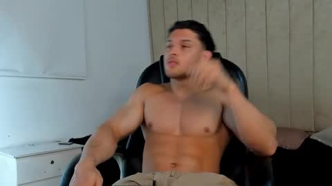 jeicob gagnon online show from October 22, 7:52 am