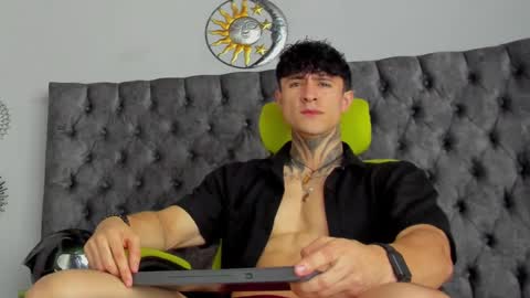 JC online show from January 25, 1:41 pm