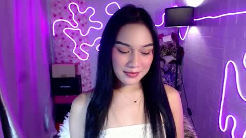 Jelian online show from May 17, 4:14 pm