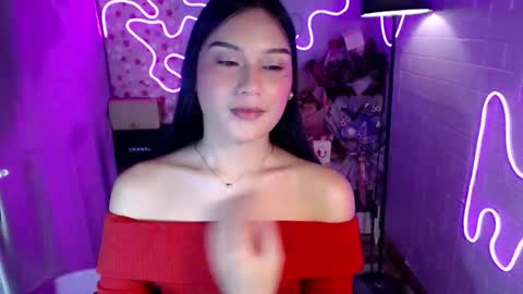 Jelian online show from May 18, 6:36 pm