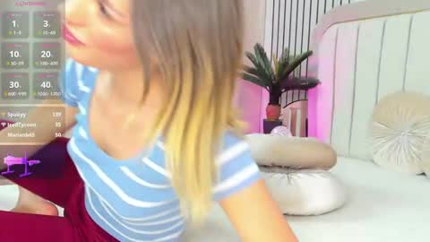 Snapshot of jelisse_jones chatting on December 15, 2:27 pm Jelisse online show from December 15, 2:27 pm