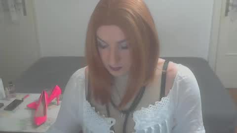 Snapshot of jellena87 chatting on December 6, 6:06 pm Jellena online show from December 6, 6:06 pm