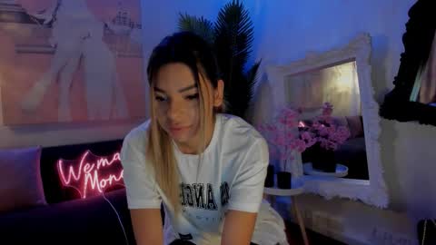 jelly__beanss online show from September 9, 7:46 pm