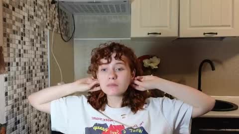 Snapshot of jelly_cherry chatting on May 3, 8:15 pm Emily online show from May 3, 8:15 pm