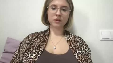 Inna  online show from October 16, 6:36 am