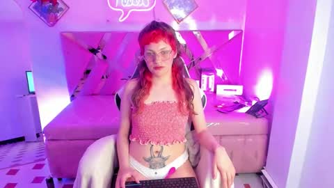 Snapshot of jelly_v chatting on October 1, 2:12 pm Hi Stream 800am to 200pm online show from October 1, 2:12 pm