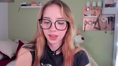Jelly  online show from June 17, 1:41 am