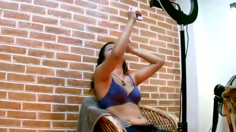 jellynspicy online show from April 30, 2:45 pm