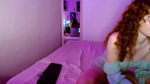 jellyrose online show from November 29, 10:35 pm