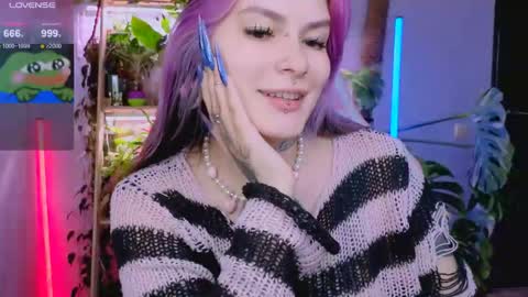 Snapshot of jelyaa chatting on May 10, 2:44 pm Jelya online show from May 10, 2:44 pm