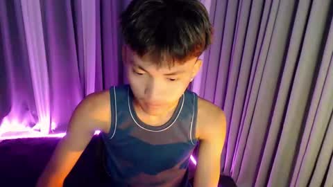 jemart_urnaughtboy online show from May 7, 4:45 pm