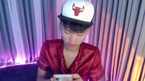 jemart_urnaughtboy online show from May 13, 11:07 am