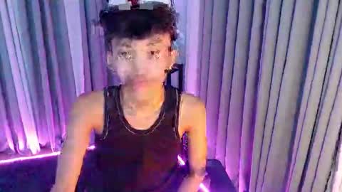 jemart_urnaughtboy online show from May 18, 10:10 am