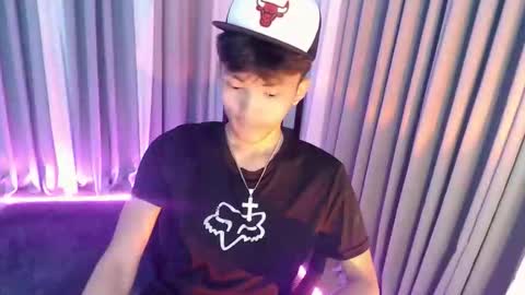 jemart_urnaughtboy online show from May 19, 8:20 am