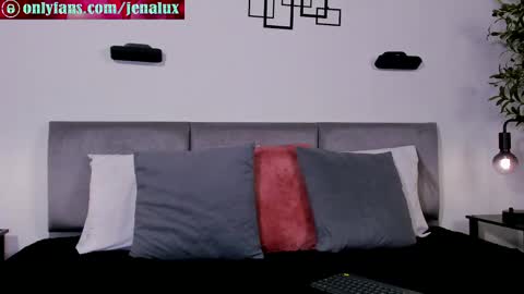 Jennalux online show from May 6, 12:41 am