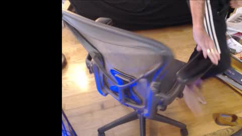 PegMePlease online show from December 17, 4:35 pm