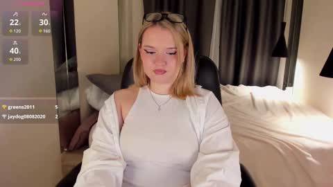 Jenice online show from March 14, 6:35 pm