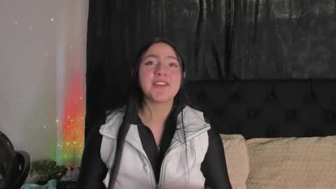 jeniferpowell_nm online show from October 18, 7:03 pm