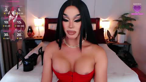 Queen Jenifer online show from May 11, 12:05 am