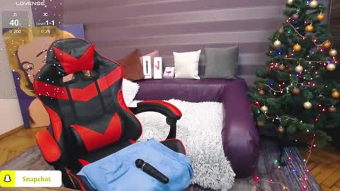 Kira online show from December 23, 9:49 am