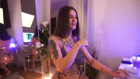 jeniffer_foxx online show from September 12, 4:45 am
