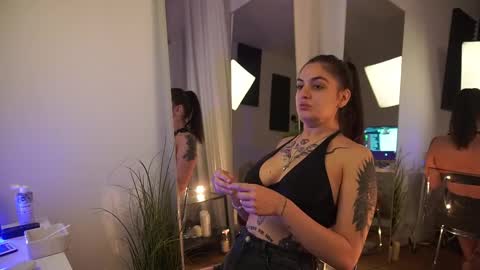 Snapshot of jeniffer_foxx chatting on September 25, 4:27 am jeniffer_foxx online show from September 25, 4:27 am