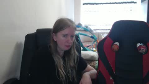 JenisAndPeter online show from September 29, 6:51 am