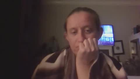 Snapshot of jenlovestotease chatting on April 3, 2:42 am love me for who i am...I have a pussy so i make the rules... online show from April 3, 2:42 am