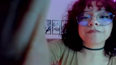 Snapshot of jenn_cg chatting on March 10, 9:29 pm jenn online show from March 10, 9:29 pm