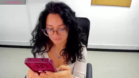 Snapshot of jenn_cg chatting on March 21, 10:02 pm jenn online show from March 21, 10:02 pm