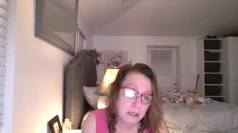 Snapshot of jenna197069 chatting on December 21, 6:09 am jenna197069 online show from December 21, 6:09 am