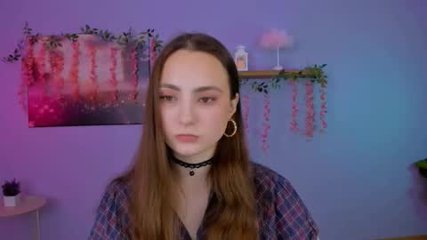 Snapshot of jenna_elayne chatting on February 3, 8:30 am jenna_elayne online show from February 3, 8:30 am