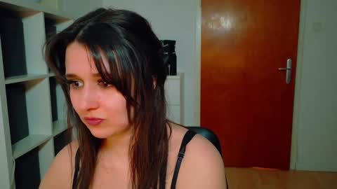 Snapshot of jenna_sxy19 chatting on January 19, 5:39 pm jennasxy19 online show from January 19, 5:39 pm