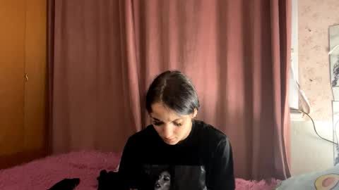 Snapshot of jennaglandon chatting on January 9, 1:47 pm Mia online show from January 9, 1:47 pm