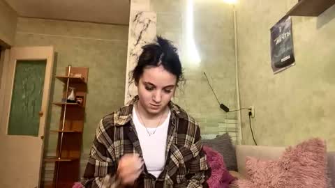 Snapshot of jennaglandon chatting on February 6, 11:02 am Mia online show from February 6, 11:02 am