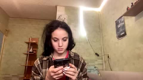 Snapshot of jennaglandon chatting on February 7, 9:46 am Mia online show from February 7, 9:46 am