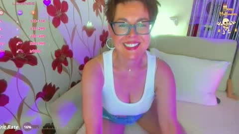 Jenn online show from October 29, 12:51 pm