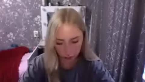 Snapshot of jennalomer chatting on July 23, 9:40 am Jenna online show from July 23, 9:40 am