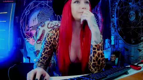 Mrs. Jenna online show from January 6, 1:31 am