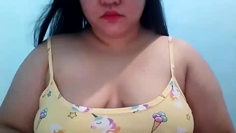 Snapshot of jennalyn_19 chatting on January 11, 1:49 pm jennalyn_19 online show from January 11, 1:49 pm
