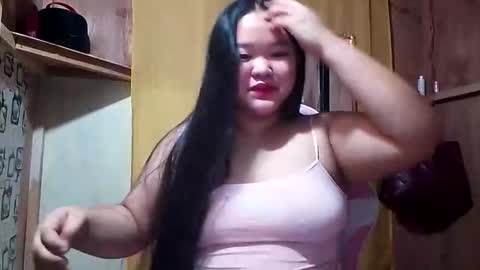 Snapshot of jennalyn_19 chatting on February 1, 1:09 pm jennalyn_19 online show from February 1, 1:09 pm