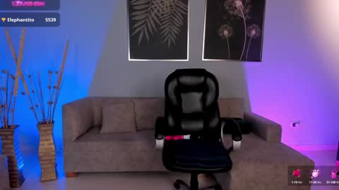 Jenna Olson  online show from February 5, 10:44 pm