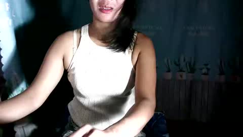 Snapshot of jenndee chatting on October 19, 10:38 am jenndee online show from October 19, 10:38 am