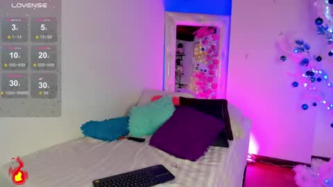 Snapshot of jenndy_lockhart chatting on December 3, 3:20 am follow me in me  IG jenndy971 online show from December 3, 3:20 am