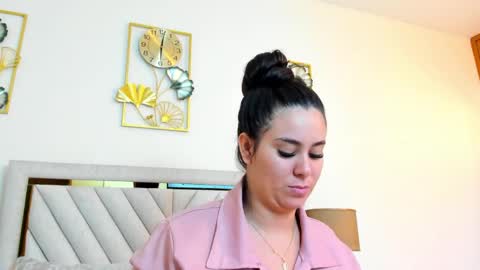 Snapshot of jenner_madison chatting on May 29, 12:03 pm jenner_madison online show from May 29, 12:03 pm